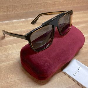 Authentic Gucci sunglasses for men (GG1039S)